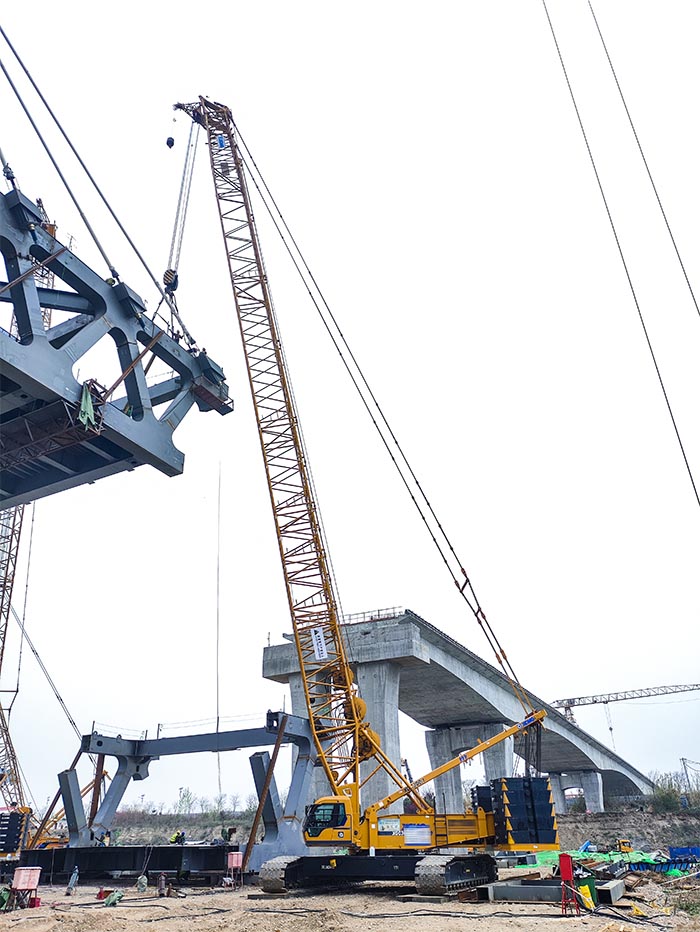 【全球之履】總重3800噸！徐工履帶兄弟團(tuán)助力“引漢濟(jì)渭”管橋建設(shè)