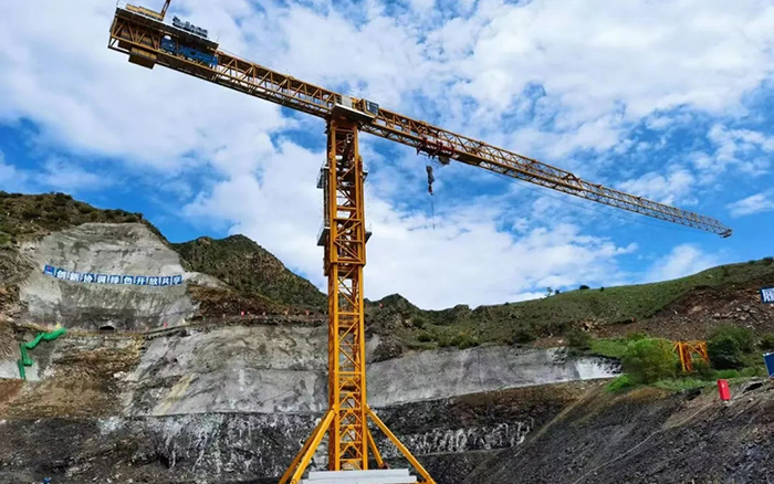 建個(gè)超大“充電寶”，徐工“鋼鐵巨人”正式上崗！