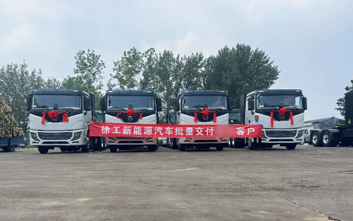 車隊(duì)老板的“致富經(jīng)”：“選擇徐工，就是選擇成功！”