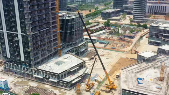 零失誤拿下！徐工G2代XCA200G8-1盲區(qū)作業(yè)，精準(zhǔn)拆除40米塔吊