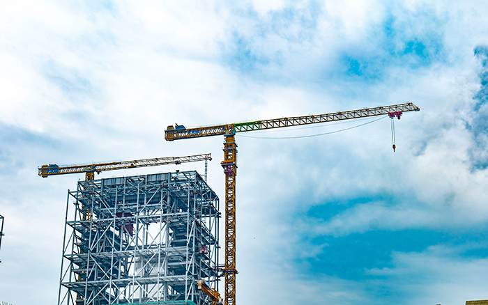 雙塔聚力! 華能太倉(cāng)電廠項(xiàng)目徐工超大塔顯身手