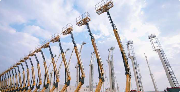 徐工高空作業(yè)平臺(tái)歐洲批量發(fā)車(chē)