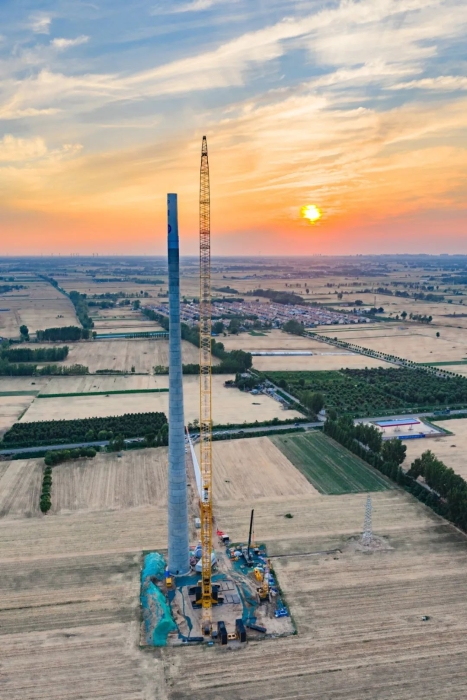 170米“一鍵”搞定？徐工XLC18000M已開(kāi)啟省心模式！