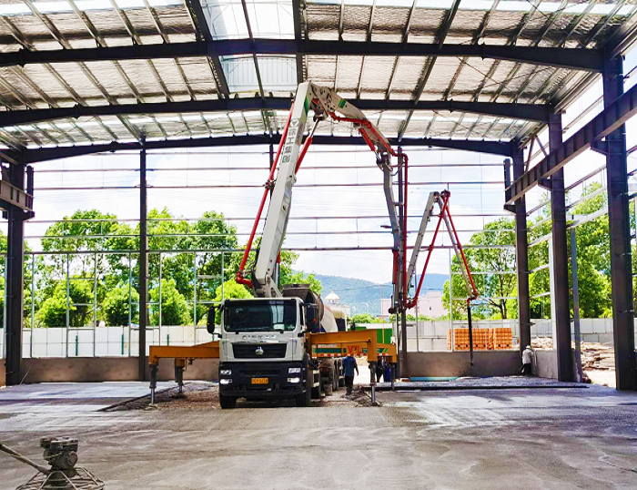 鋼鐵脊梁！徐工HB37米泵車(chē)顯實(shí)力 ！