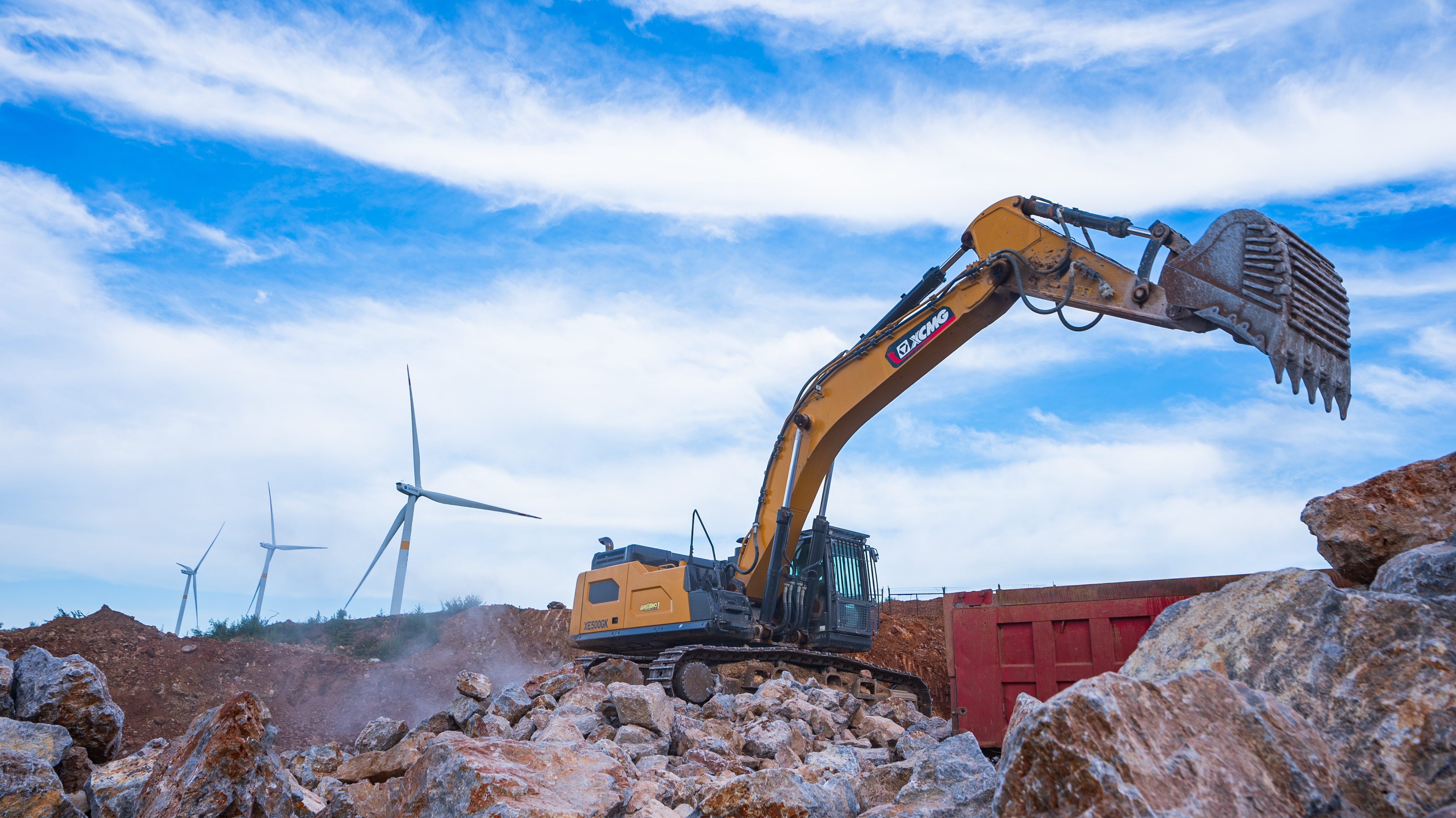 “掘金巨無霸”徐工XE500GK宜城石料開采，讓高效成就財富