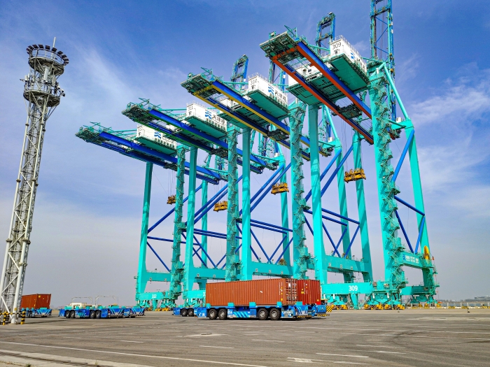 百臺集群，百萬箱量！徐工AGV打造智慧港口“中國標桿”