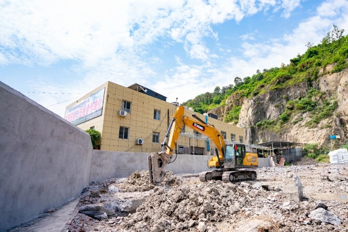 從修理工轉(zhuǎn)型當(dāng)老板，徐工XE200GA“閉眼入”！